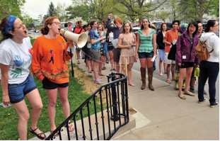 Students at Middlebury College call on the board of trustees to cut the Institution's ties to investments in the fossil fuel industry